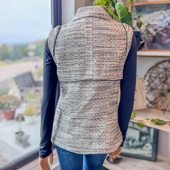 Truth And Pride, Aaron Tweed Vest w/ Black Leather Piping, Women's Medium - Picture 5 of 11